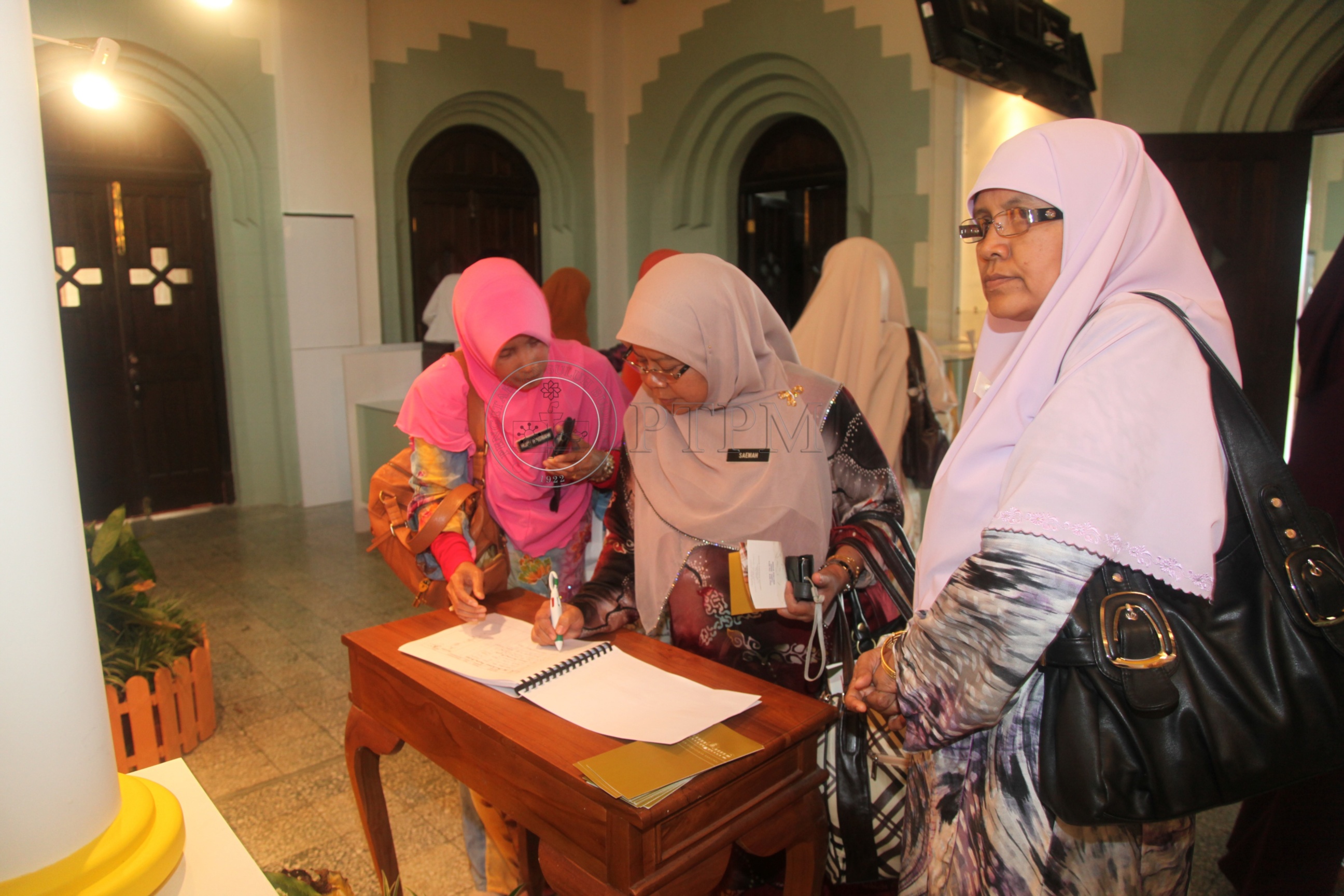 PTPM 11 82 GURU  IMG 6026